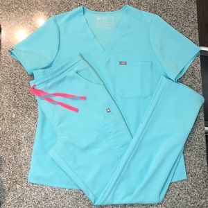 Figs neon blue set Catarina L Yolo Med/Tall